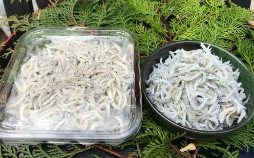 泳がせ釜揚げしらす　2パックセット（200g×2）魚の味と食感が残存した鮮度の高い釜揚げしらすです。