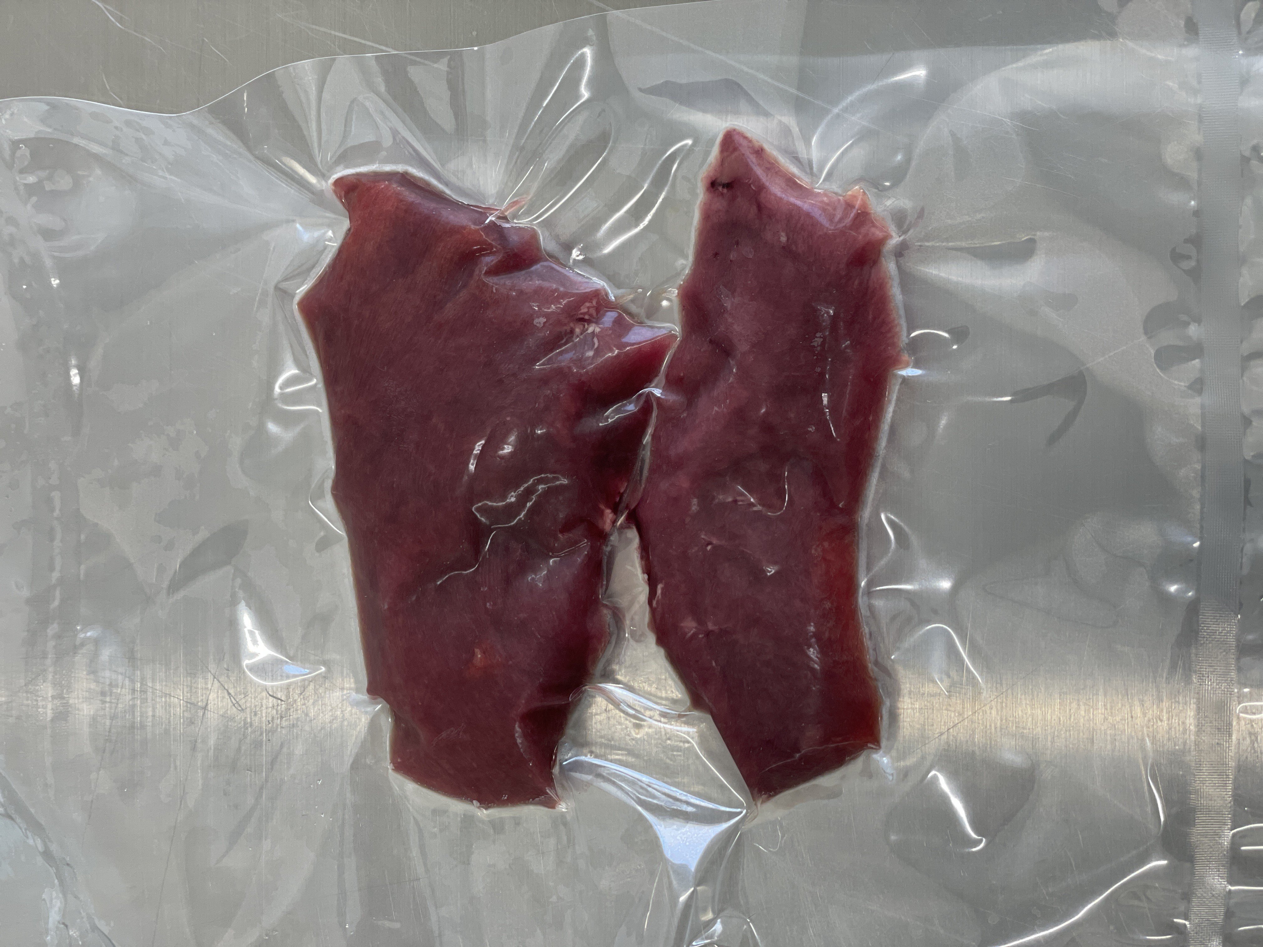 
            千葉県有害鳥獣捕獲協力隊　キョン肉約200g　　　　　　　　　　　　　　　　　　　　　　　　　　　　　　　※こちらの返礼品では、希望する寄附金の使い道を、千葉県有害鳥獣捕獲協力隊支援隊員とみなさせていただきます。
          