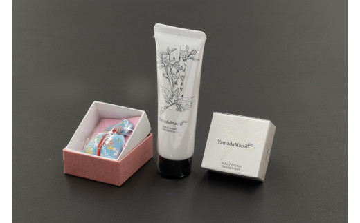 
【山田松香木店】白檀コスメセット
