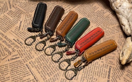 馬九いくリップケース （レッド） / 栗東市 / 株式会社ブルズエフ [BIAU591]