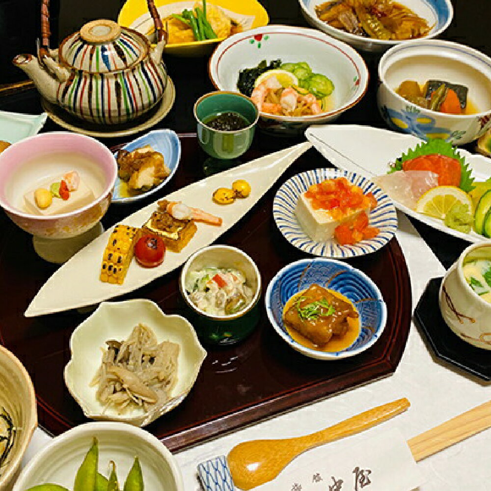 【ふるさと納税】＜選べる枚数＞田中屋旅館 1泊2食付き 宿泊券 1枚（1名様） / 2枚（2名様） ペアチケット 利用券 旅行券 チケット 宿泊 旅館 久遠寺 参拝 身延山 旅 旅行 観光 トラベル 山梨県 身延町 送料無料