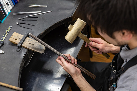 リング K10 ホワイトゴールド 平打ち 2.5mm幅【 指輪 ゴールド アクセサリー フォーマル カジュアル 】