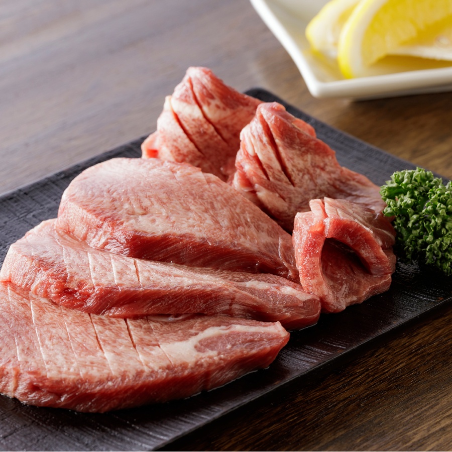 ＜和牛のからくわ精肉店＞いわて黒毛和牛　希少部位牛タン300ｇ