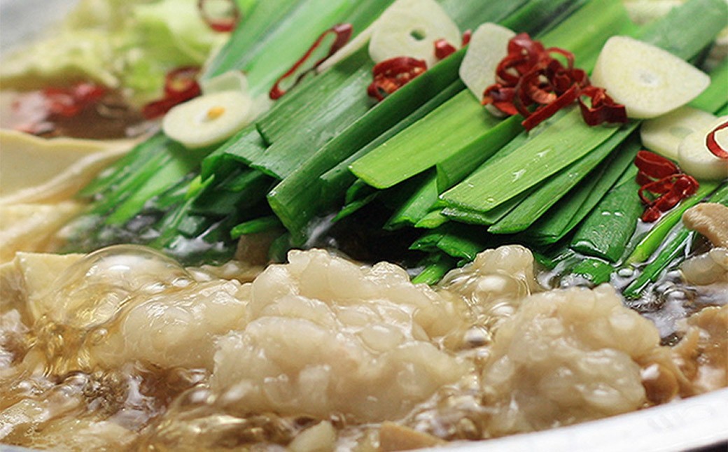 【6ヶ月定期便】博多の名物 「国産牛 上ホルモン もつ鍋」 と 「博多和牛スライス」 