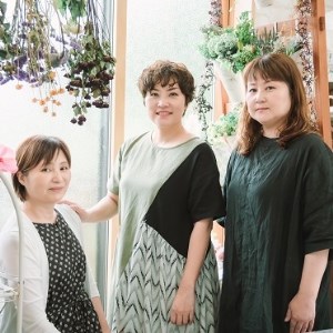 ながとカラーのハーバリウムボトル＊レッド　贈り物　ギフト (1136)