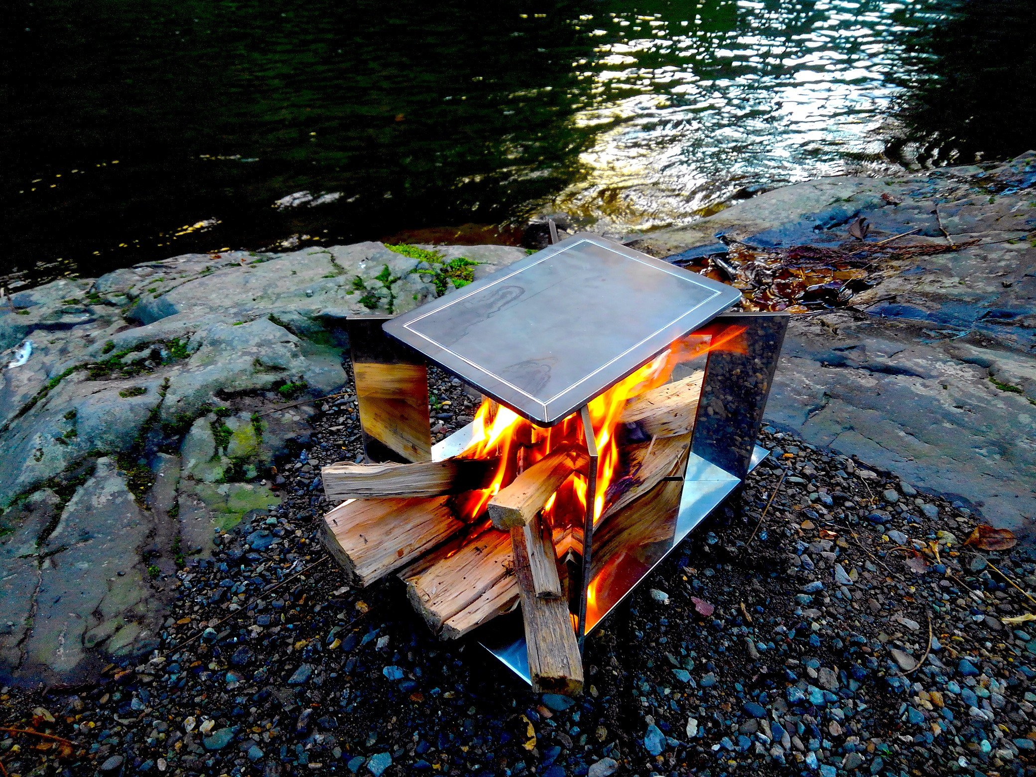 
おひとり様用肉焼き鉄板覇鐵（HAGANE標準セット） [D-04601]
