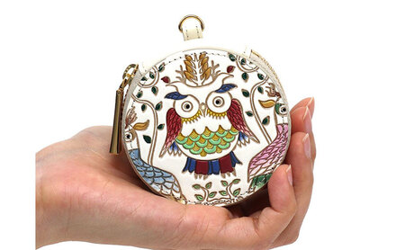 【文庫屋大関】マカロンポーチ ふくろう【皮革工芸品】 ポーチ ミニポーチ 小物入れ アクセサリー入れ イヤホン入れ 収納 保管ケース 手のひらサイズ  本革 革 皮革 工芸品 工芸 雑貨 ギフト プレ