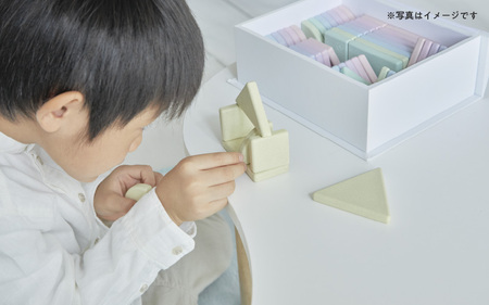 プレート型の知育玩具【にじいろプレート】