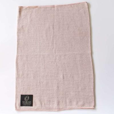 ふるさと納税 京都市 【伊と幸】《白生地の老舗が贈る》シルクニット腹巻き(ピンク)|京都 人気腹巻き ルームウェア |  | 03