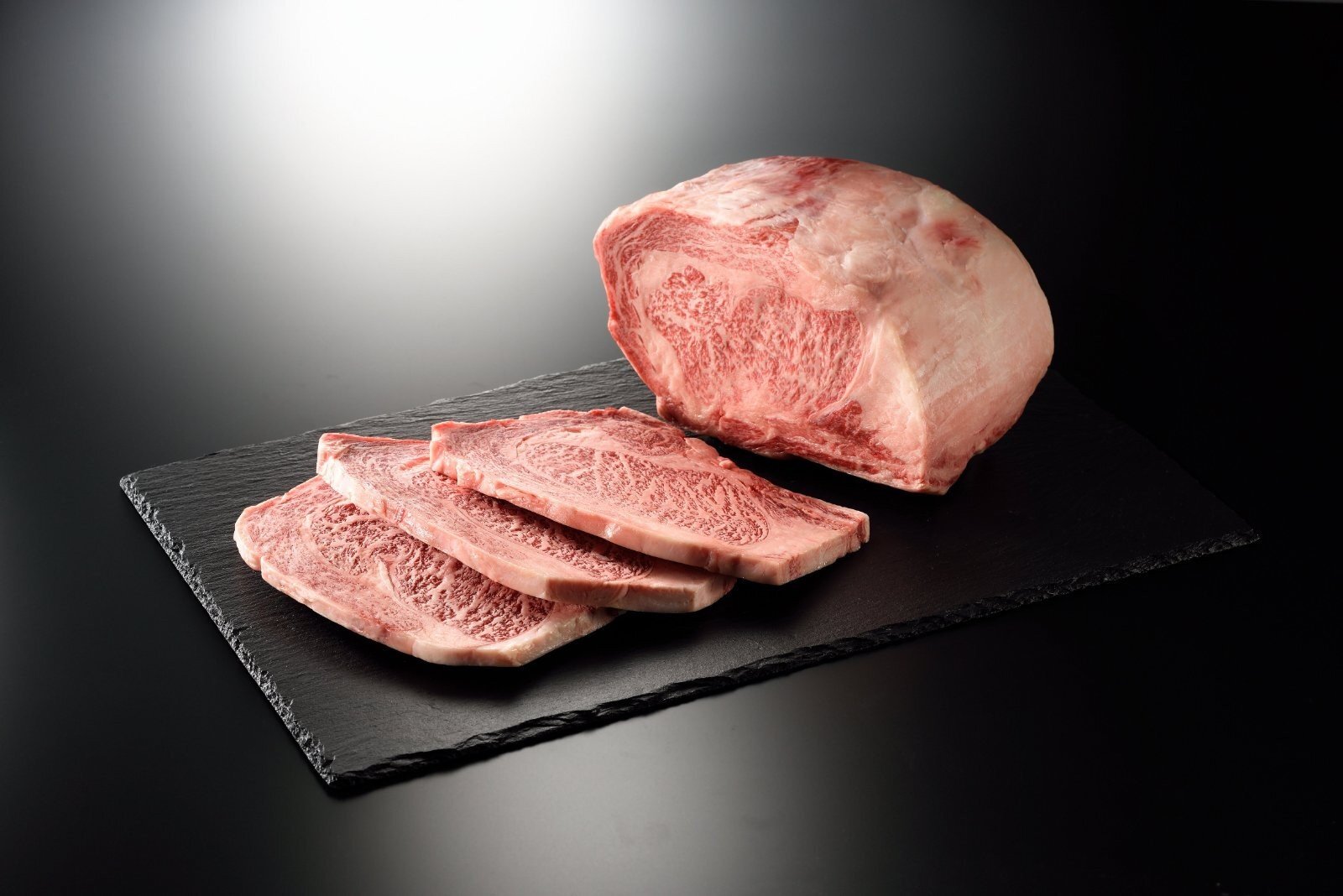 
            佐賀牛サーロインステーキ600g（300gｘ2） 212-J1793
          