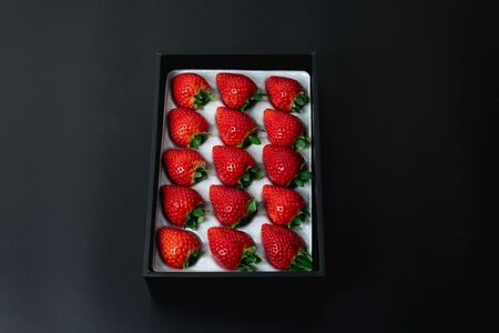 【1月発送発送】とちあいか贈答用 黒箱450g 