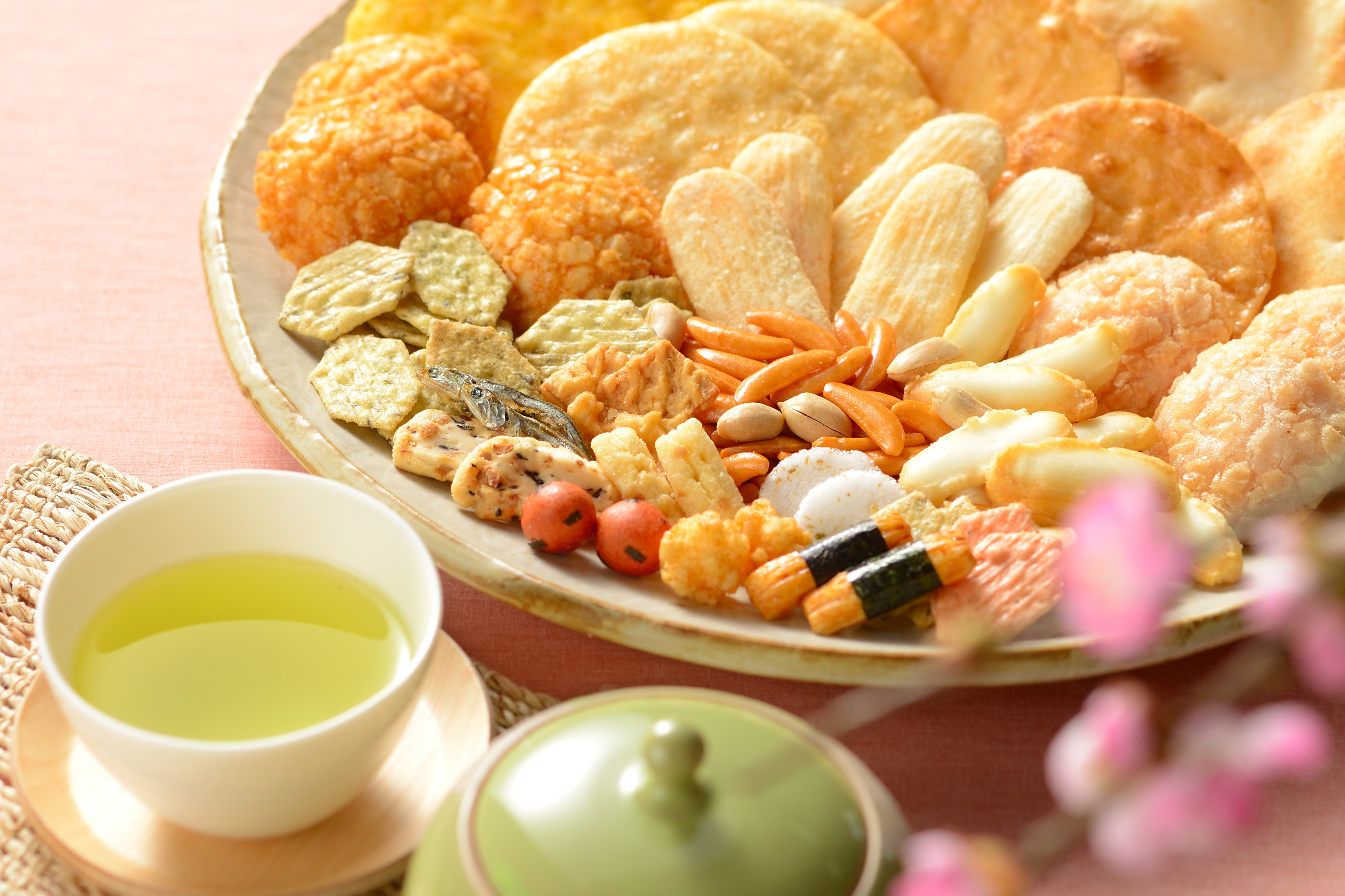 亀田製菓 米菓16種 詰め合わせセット 超ロングセラー サラダホープ ハッピーターン 無限のり など 2A10016