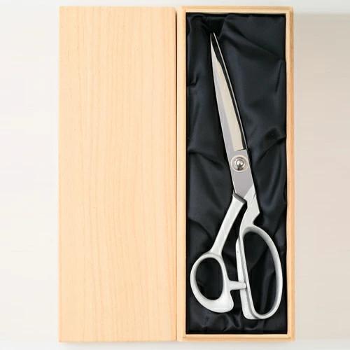 ZENCIX 裁ちバサミ 和匠 260mm ～日本製 V金10号 本職用 裁ちハサミ 最高級 鋳鉄ハンドル 厚布 薄布 革製品に対応 良く切れます V10材～