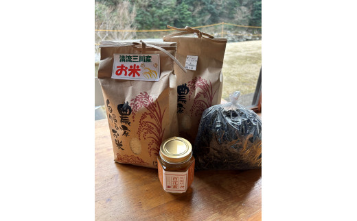 
大塔のふるさとなつかしセット② / 田辺市 お米 米 お茶 番茶 蜂蜜 はちみつ ハチミツ 百花蜜 セット 詰め合わせ なつかしい
