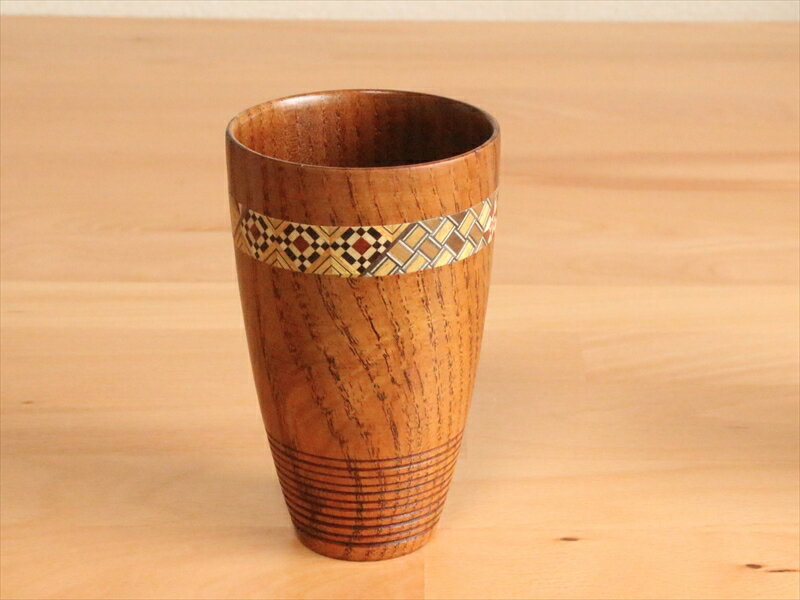 【ふるさと納税】【箱根寄木細工　ジョッキ】伝統工芸品で乙な一杯！木肌が作るクリーミーな泡立ち、結露しにくいのも嬉しい！【 キッチン用品 食器 雑貨 日用品 木製食器　職人メイド 工芸品 職人の手作り おしゃれ食器 神奈川県 小田原市 】