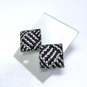 組紐イヤリング張角黒銀