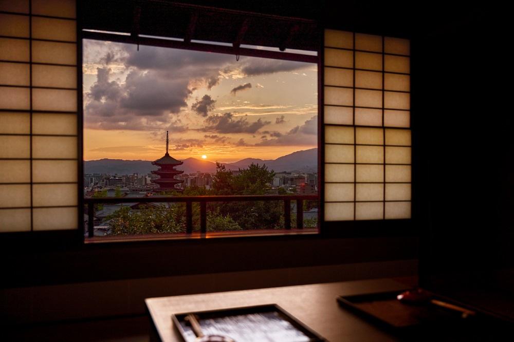 高台寺 十牛庵 お食事券 昼のコース 2名様｜京都 料亭 ミシュラン2ツ星 人気店 食事券 日本料理 ランチ コース料理 2人 お食事券 グルメ券 利用券 ギフト券 ギフト プレゼント 食事チケット チケット グルメ 人気 おすすめ 記念 お祝い 旅行 観光 食事 ふるさと納税