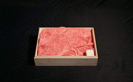 神戸牛 すき焼き（ もも ・ かたロース ）計 720g （もも180g×2・かたロース180g×2）