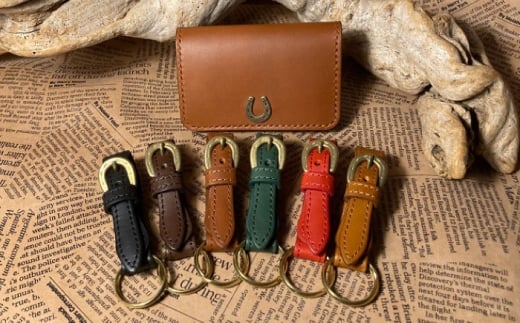 蹄鉄付き名刺入れ(ブラウン)＆蹄鉄バックルキーリング(キャメル)　栗東市 / 株式会社ブルズエフ [BIAU569]