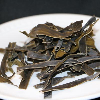 ふるさと納税 釧路町 【昆布のおやつ】厚葉昆布でつくった大自然のミネラル 磯波 2個セット |  | 01