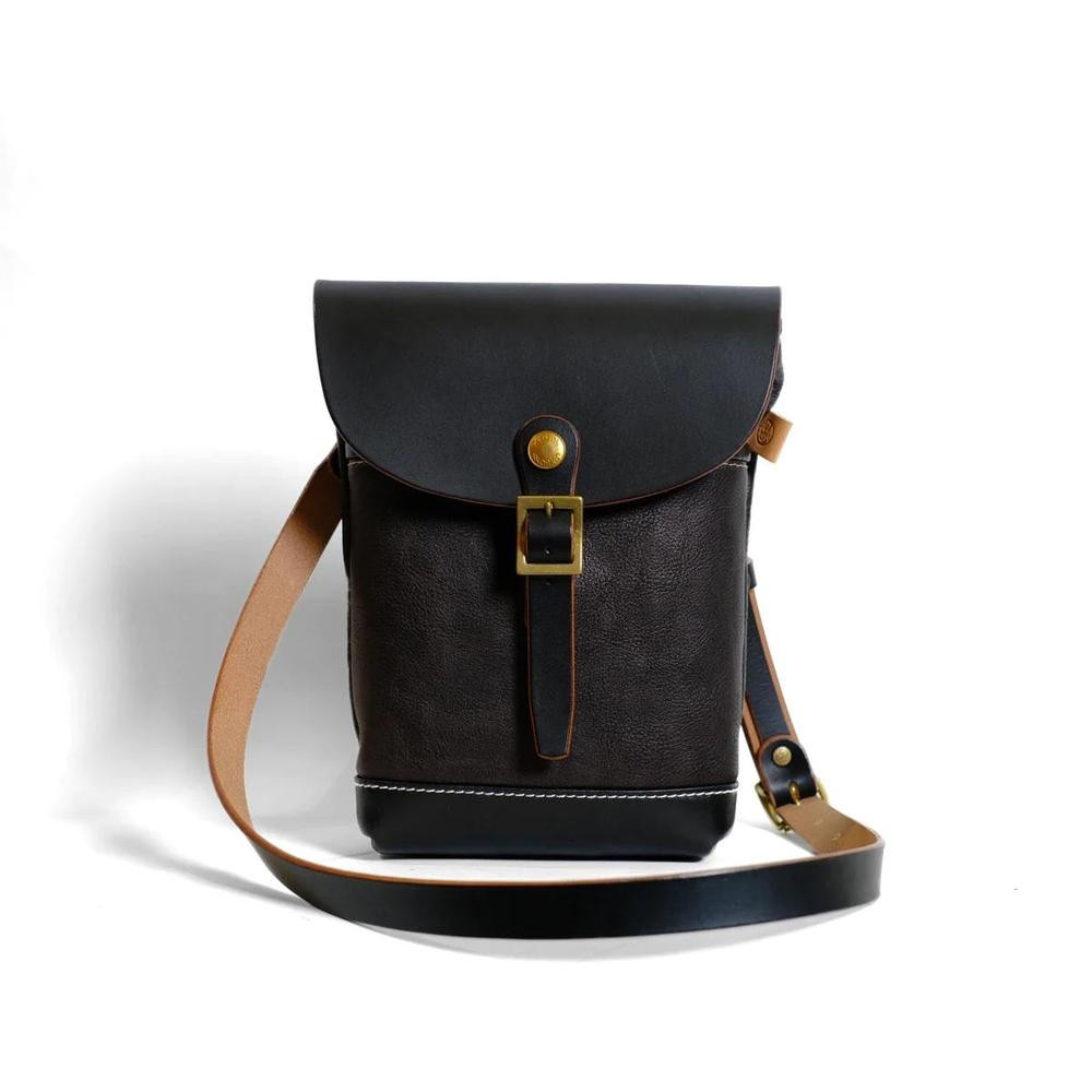 
            天神ワークス ショルダーバッグSP01【5種類（BLACK/NAVY/COBALT BLUE/OLIVE/RED）の中から選択可能】【かばん ファッション 人気 おすすめ 】
          