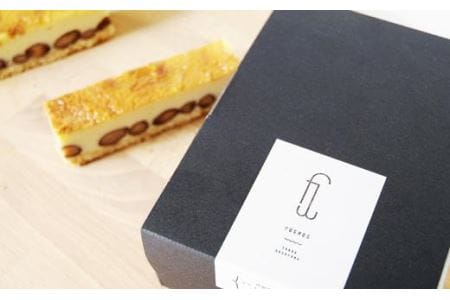 贅沢で奥深い味わい《丹波篠山黒豆スティックチーズケーキ》 AP17