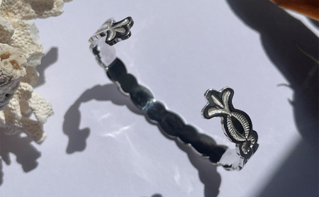 Flower ＆ Leaf Bangle レディース Sサイズ バングル ブレスレッド おしゃれ デザイン アクセサリー レディース 藤沢市 神奈川県
