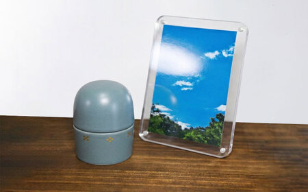【美濃焼】護-mamori- 骨壺 Light gray 【角富製陶所】 仏具 供養 カジュアル 家族[MFP028]