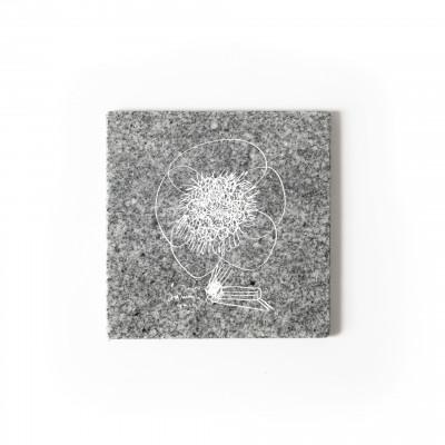 ふるさと納税 香川県 HANA / Ichiro Yamaguchi|山口一郎氏イラスト刻印の庵治石プレート