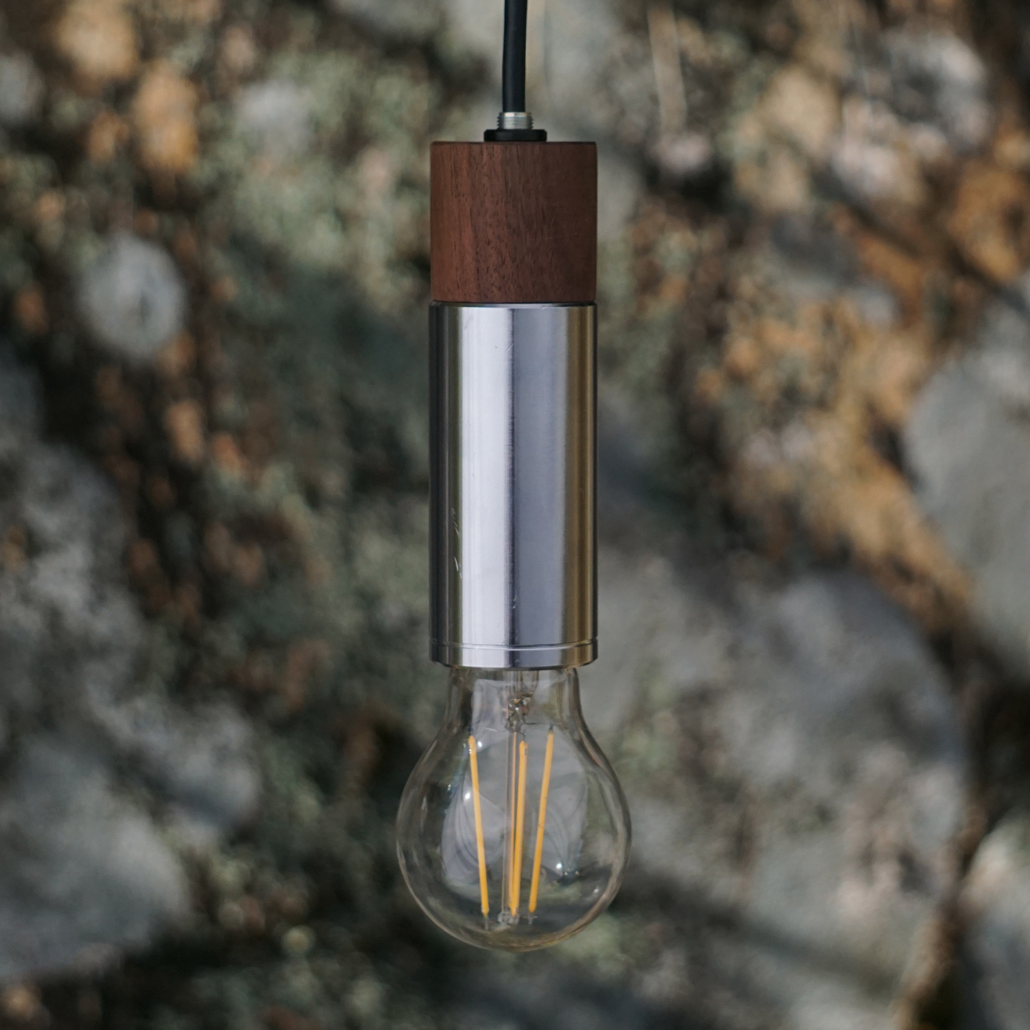 
            CTSH LIGHT. ペンダントライト CIRCLE＜Walnut×クロム加工 E26＞ 瑞浪市 / ジオニック 照明器具 ソケット 鉄 木製 シルバー [AZBQ056]
          