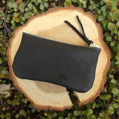 ふるさと納税 宍粟市 鹿革コレクション　生きた証　ジッパーモデル【紅×牡丹雪×夜空】　AN26　 |  | 02