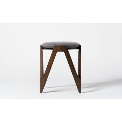 ふるさと納税 東川町 CO・DA・MA Low Stool(NC-126 グレー)【0001-062-05】 |  | 01
