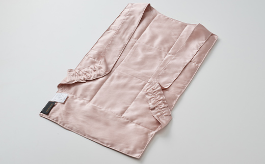 「毎日シルクに包まれて眠りたい」【中わた 富岡産シルク100％】 インナーベスト（フリーサイズ） ピンクゴールド シルク 絹 贈り物 ギフト 国産 F21E-451