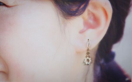 真珠 アクセサリー ピアス パール 2mm 以上 2.5mm 未満 ジュエリーK18 18金 伊勢 志摩 伊勢志摩 三重県 誕生日 ギフト 結婚式 入学式 卒業式 アコヤ真珠 アコヤ貝 / アコヤベビ