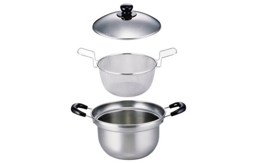 ゆで名人 ザル付両手鍋22㎝ キッチン用品 なべ 220mm 燕三条製 【015S090】