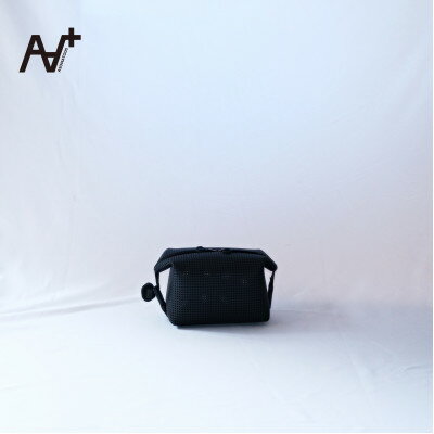 【ふるさと納税】EvaCon(エヴァコン)Sサイズ-Black【1632143】