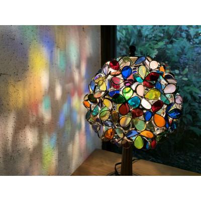 ふるさと納税 那珂川市 【ステンドグラスのある暮らし】カラフル(テーブルランプ) |  | 02