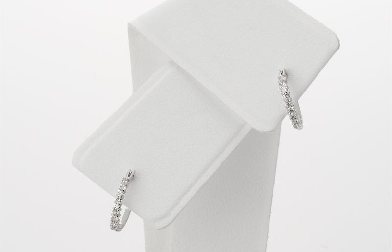 アルカンシェル K18WG ダイヤ フープピアス（計0.20ct）【鑑別書付き ジュエリー プレゼント ギフト ファッション アクセサリー 贈り物 贈答 お祝い 記念日】 J012-3