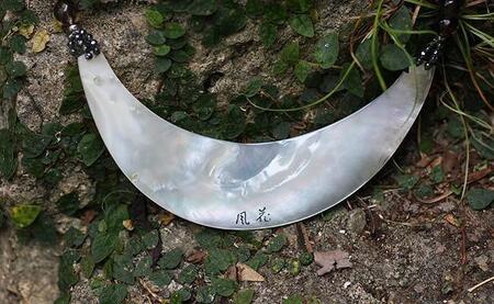 黒蝶貝を素材にした「ネックレス」貝工房かざはな【NN-10】