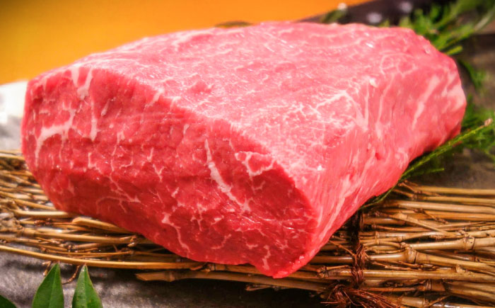 【全3回定期便】【GI認証】くまもとあか牛赤身モモブロック 約500g / 菊陽町 あかうし 熊本県 肉 にく niku ブランド 旨み 【有限会社 三協畜産】 [BHAS099]