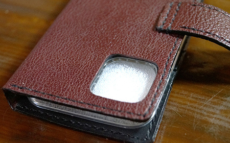 本革製手帳型iPhoneカバー iPhone12mini用 ＜ブラック＞ 国産牛ヌメ革 ハンドメイド スマホ 手帳型 カバー iPhone iPhone12mini 本革 レザー 革製品 黒 ブラック