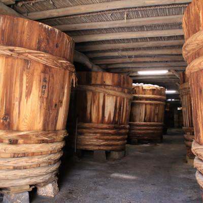 ふるさと納税 武豊町 【3ヵ月毎定期便】傳右衛門溜720ml、旨い醤油900ml　【傳右衛門Fセット】全3回 |  | 02