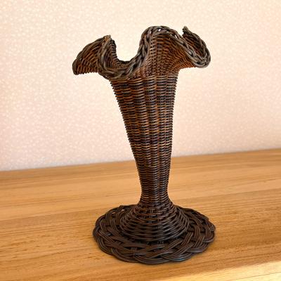 ふるさと納税 小郡市 籐かご フレアーな花器&チューリップ 3本+穂 3本[カラーラタン彩都][No5354-0145] |  | 02