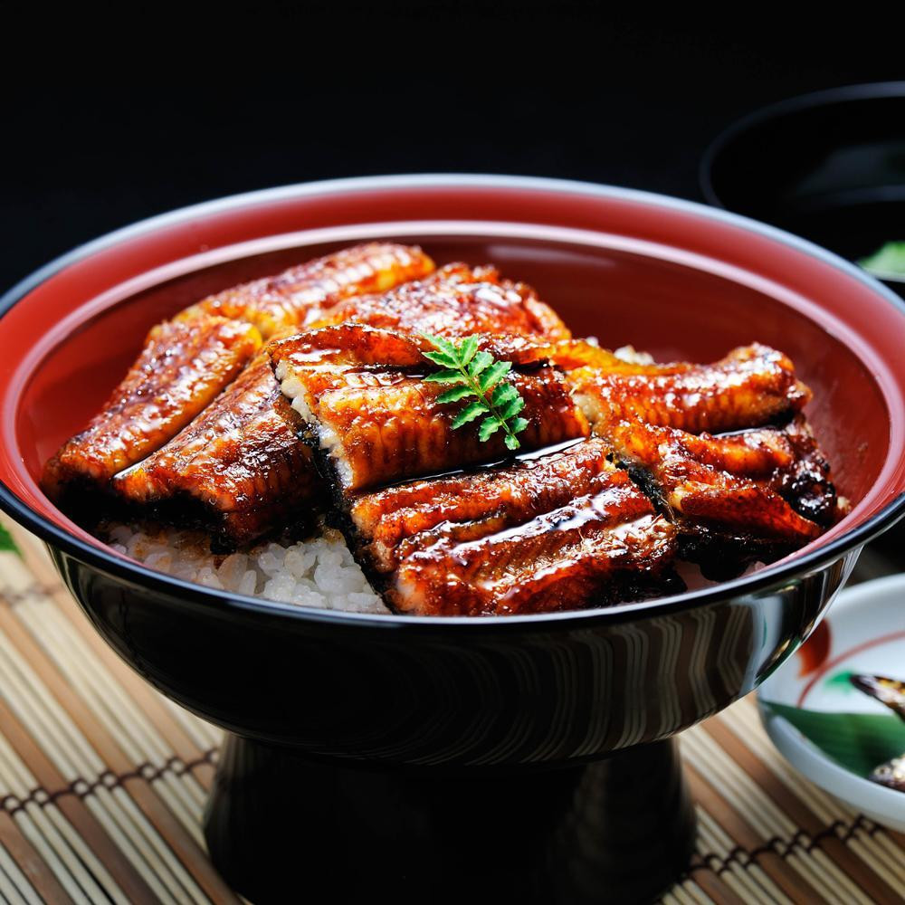 
            炭火焼き 国産 うなぎ蒲焼き 3尾入 (135g以上×3) うなぎ 鰻 ウナギ 小分け 3尾 炭火焼 炭火 蒲焼 蒲焼き うなぎ蒲焼 うなぎの蒲焼き うなぎ国産 土用丑の日 土用の丑の日 おすすめ 母の日 父の日 母の日ギフト 父の日ギフト ギフト プレゼント 滋賀 彦根 あゆの店きむら うなぎや源内
          