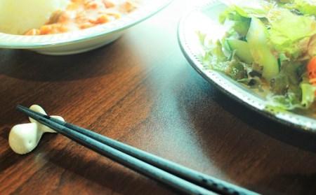 クジラ の 箸置 日常屋 白土 (透明釉) 2客 ［1524］