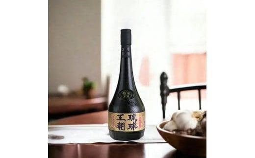 多良川 琉球王朝 特選古酒/720ml×Ｔシャツ(ＸＬ)セット（G123）