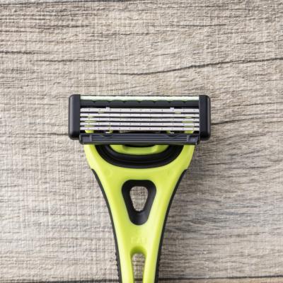 ふるさと納税 関市 <3Dヘッド機構>■ Xfit 敏感肌用バリューパック(本体2本+替刃8個)◇貝印 |  | 02