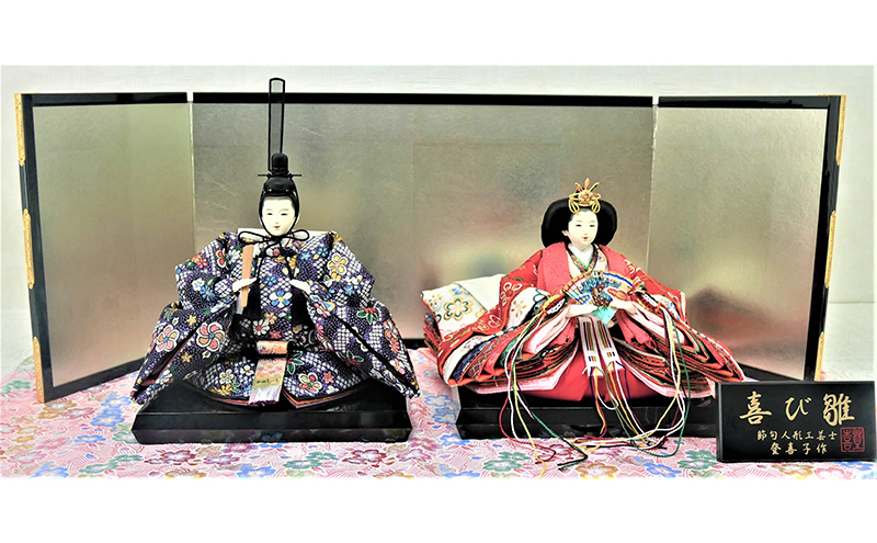 
                  雛人形 京十番親王「花みずき」オリジナル金襴敷 N0.10-018
                