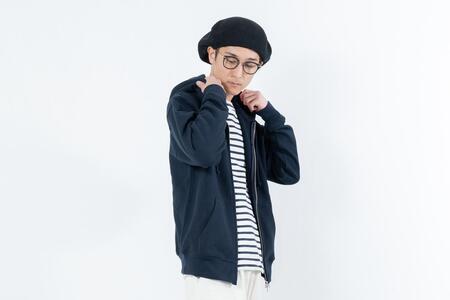 《1》レディースL・メンズS～M　【KEYMEMORY 鎌倉】ジップパーカー　NAVY