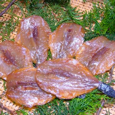 ふるさと納税 熊野市 かわはぎ味醂干し ツーパック 独自調合 自社釜にて焚き上げた味醂ダレ使用 |  | 01